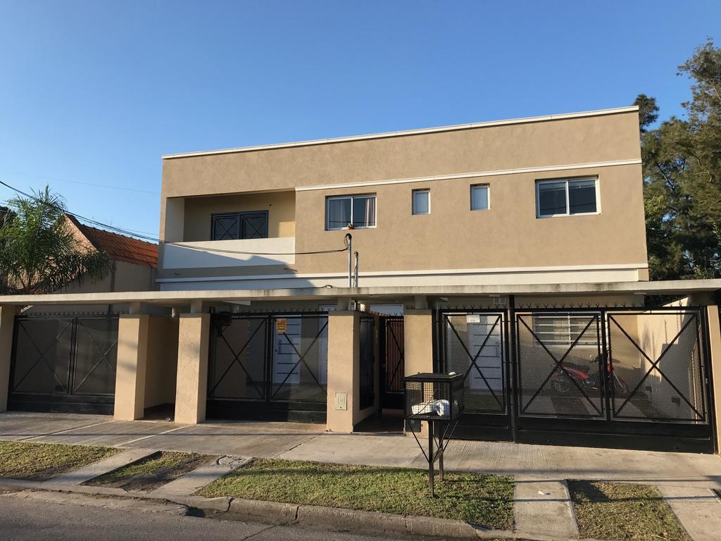 Mendoza Apartments Ezeiza Airport Luis Guillon Buitenkant foto