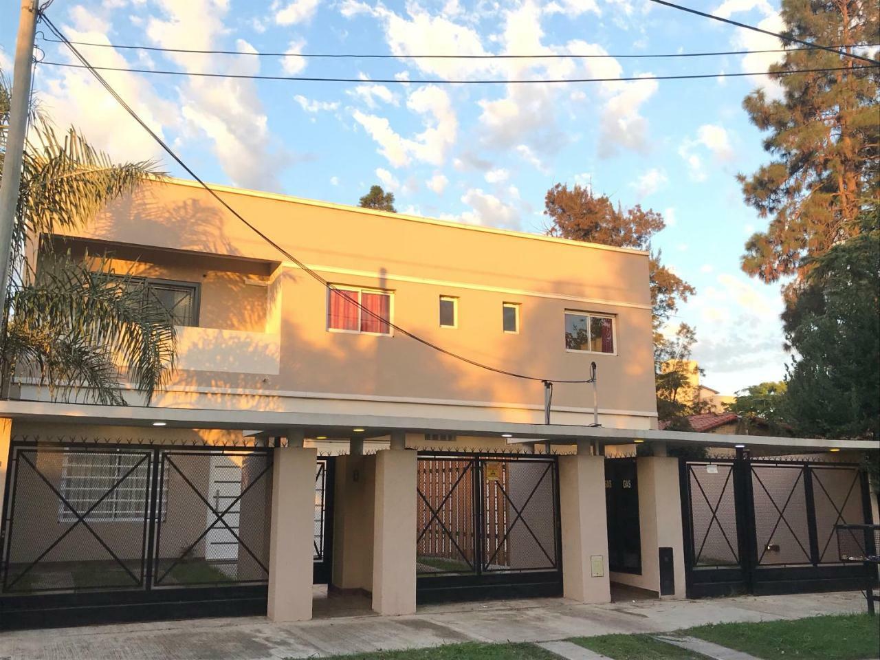 Mendoza Apartments Ezeiza Airport Luis Guillon Buitenkant foto